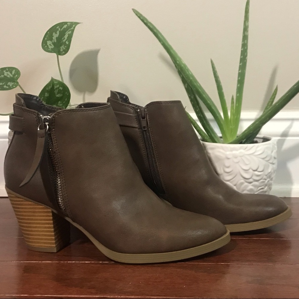 🆕 3”, Ankle Booties